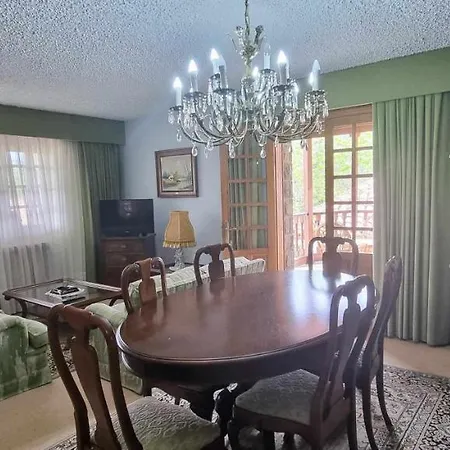 Casa La Acebal Callejos Hébergement de vacances *
